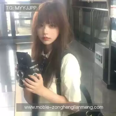 邹朵千